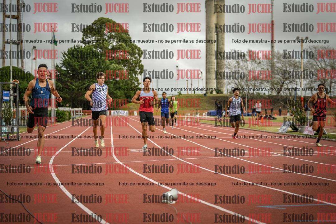Fotos de los 400 m llanos de varones
