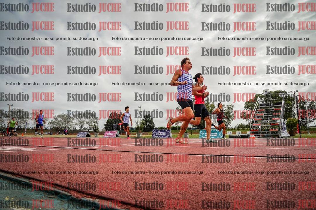 Fotos de los 400 m llanos de varones