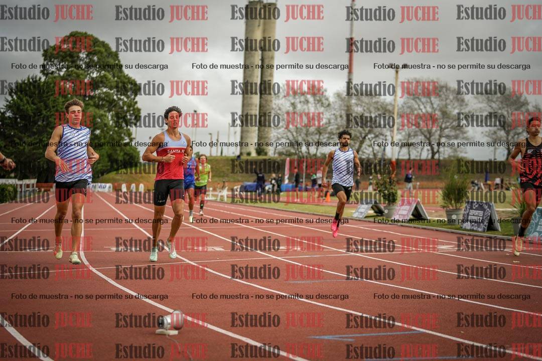 Fotos de los 400 m llanos de varones