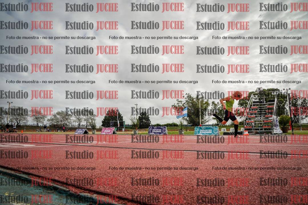 Fotos de los 400 m llanos de varones