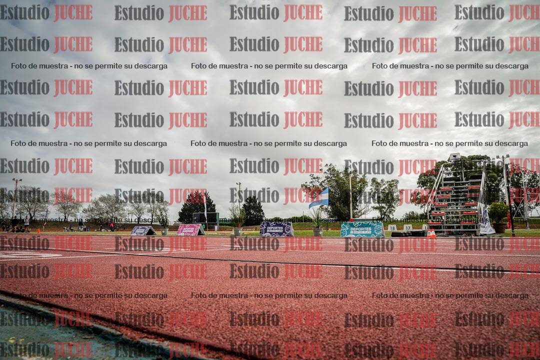 Fotos de los 400 m llanos de varones