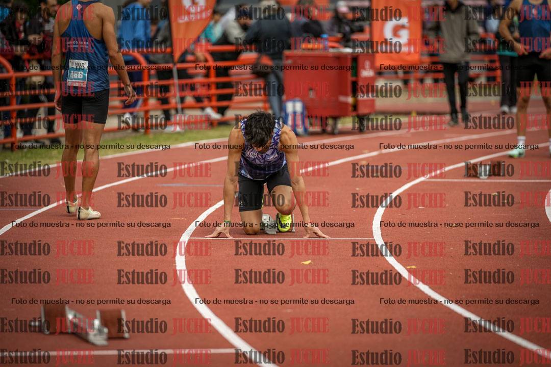 Fotos de los 400 m llanos de varones