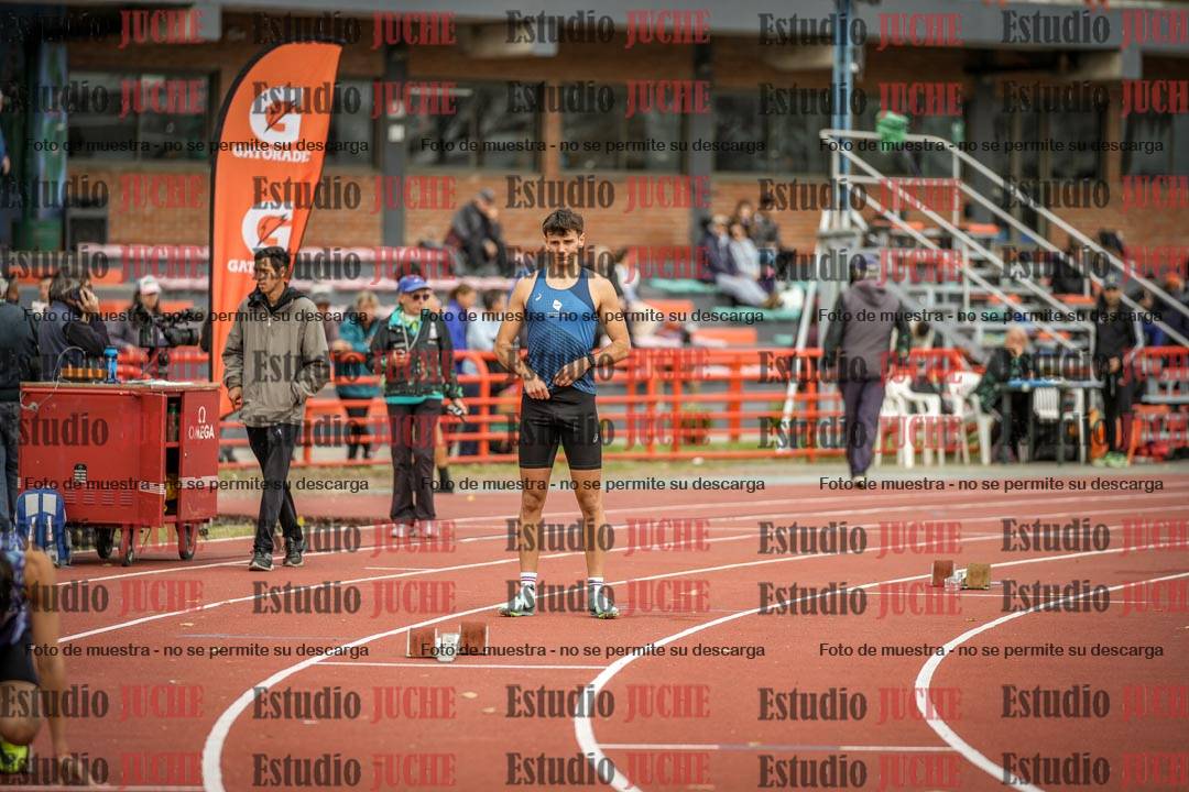 Fotos de los 400 m llanos de varones