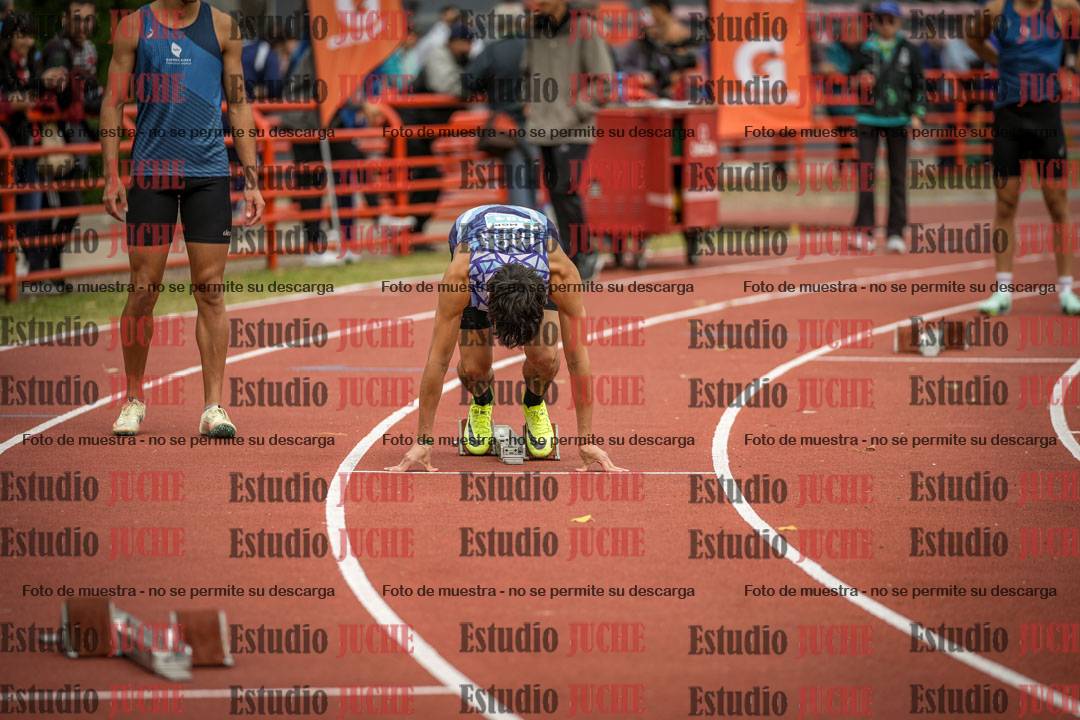 Fotos de los 400 m llanos de varones