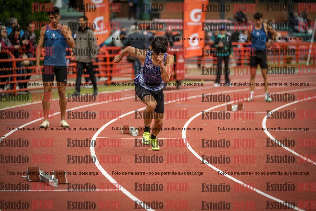 Fotos de los 400 m llanos de varones