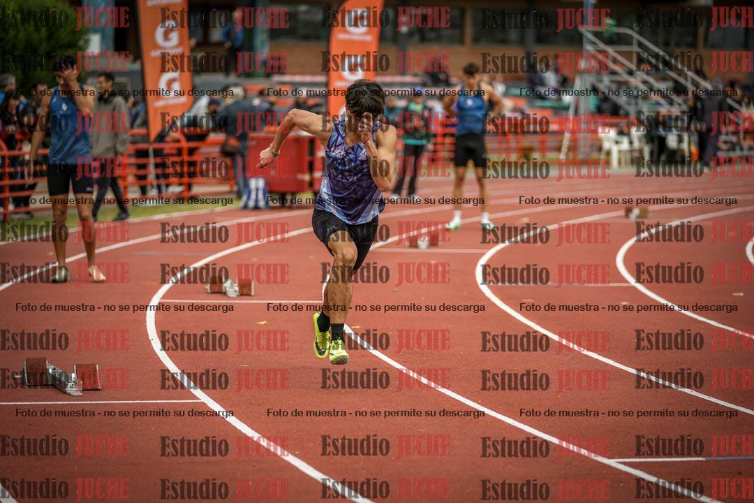 Fotos de los 400 m llanos de varones