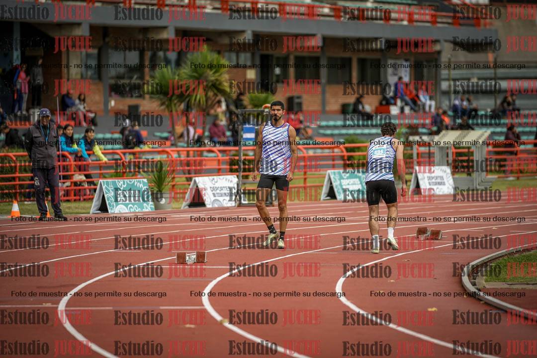 Fotos de los 400 m llanos de varones