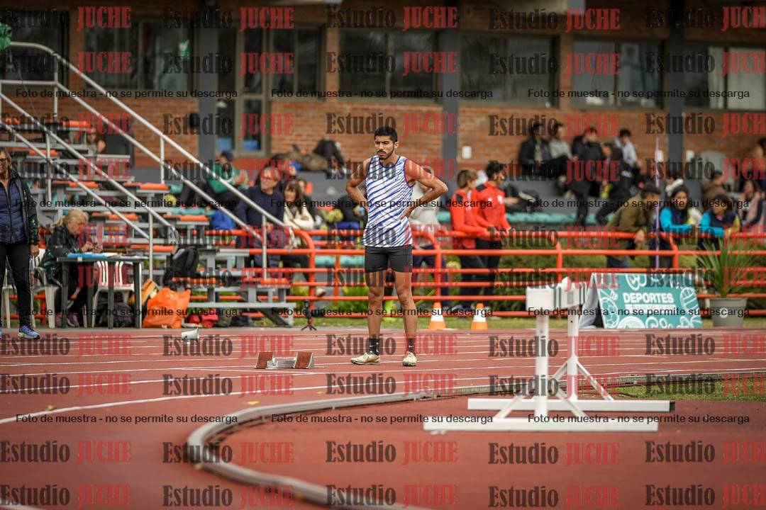 Fotos de los 400 m llanos de varones