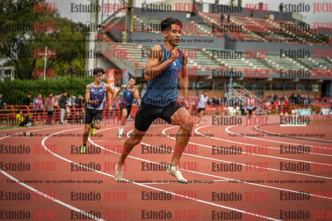 Fotos de los 400 m llanos de varones
