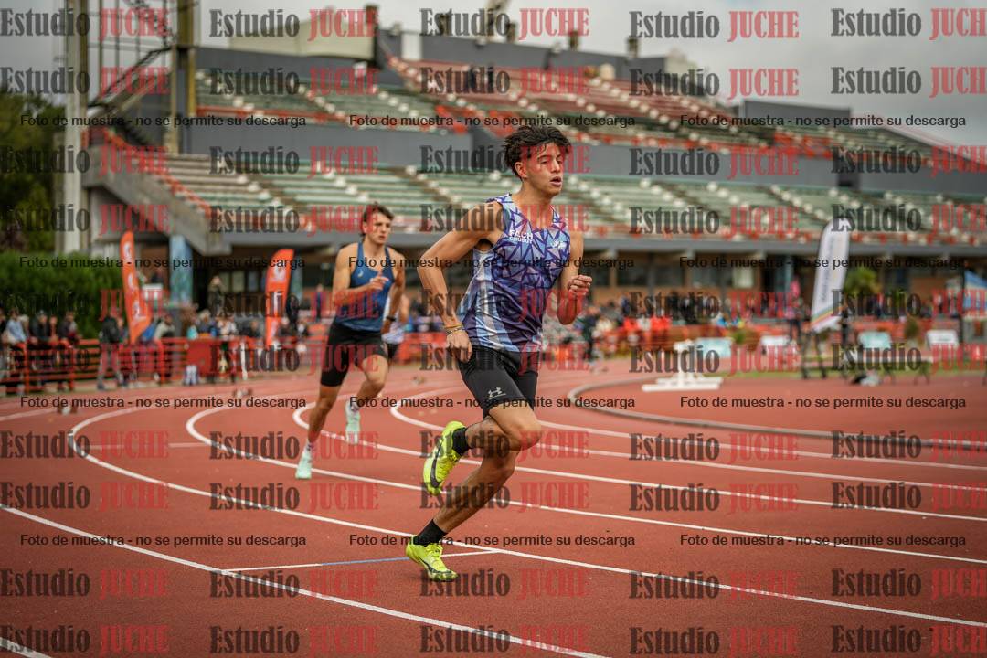 Fotos de los 400 m llanos de varones