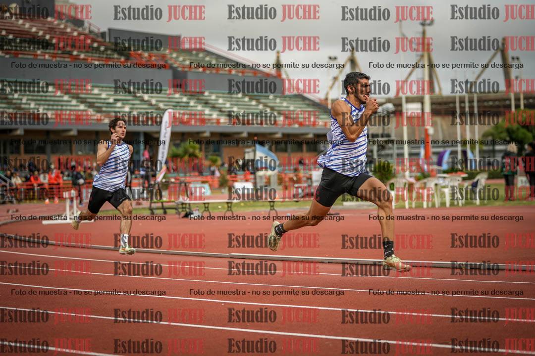 Fotos de los 400 m llanos de varones