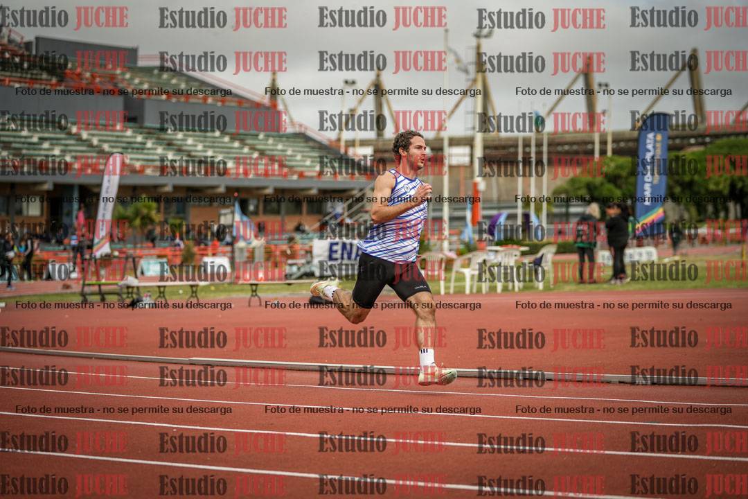 Fotos de los 400 m llanos de varones
