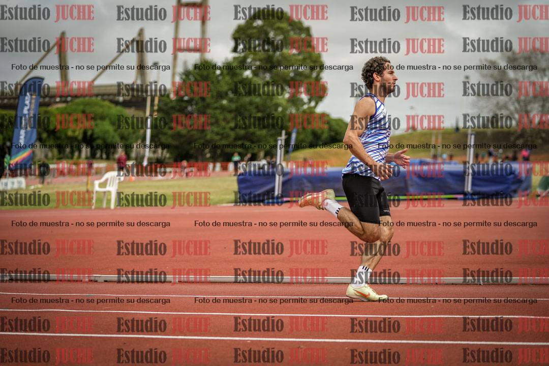 Fotos de los 400 m llanos de varones