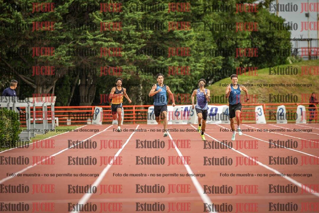 Fotos de los 400 m llanos de varones