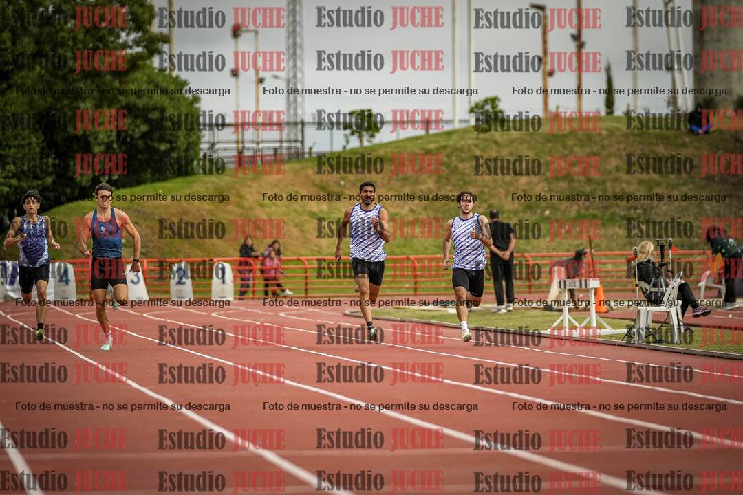 Fotos de los 400 m llanos de varones