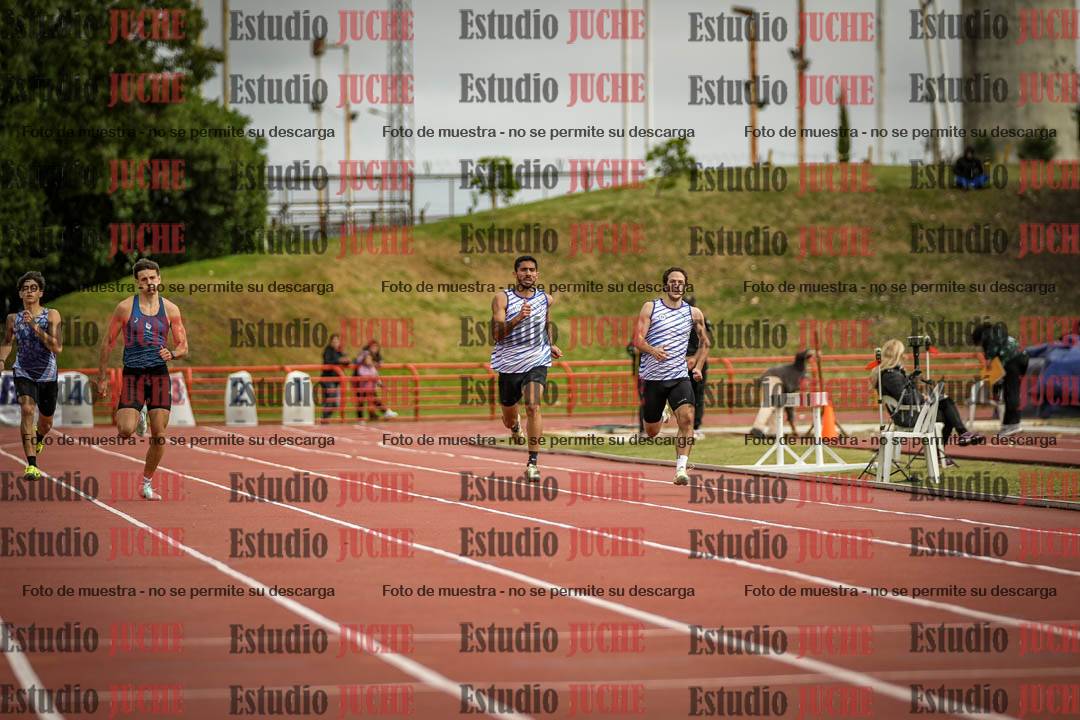 Fotos de los 400 m llanos de varones