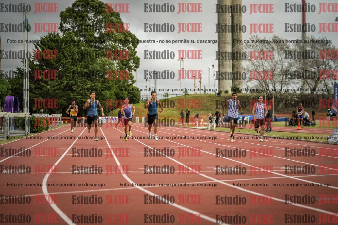Fotos de los 400 m llanos de varones