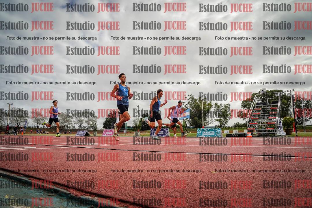 Fotos de los 400 m llanos de varones