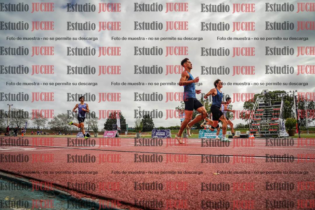 Fotos de los 400 m llanos de varones
