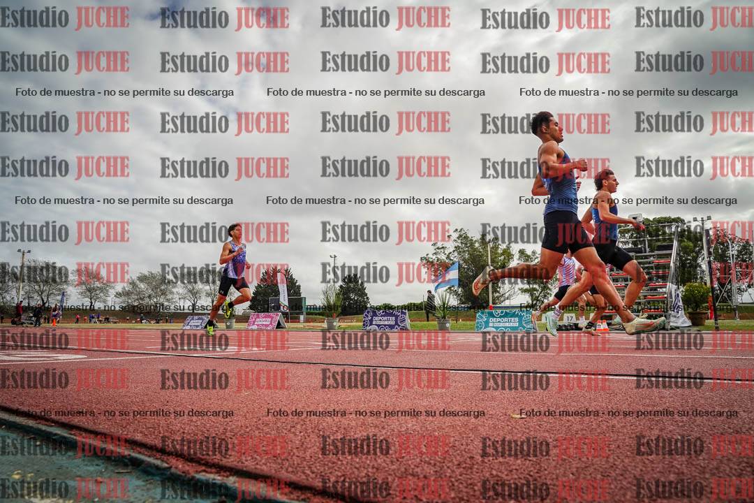 Fotos de los 400 m llanos de varones