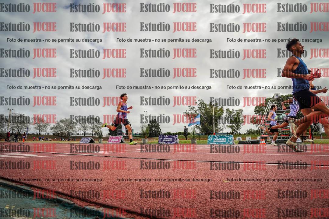 Fotos de los 400 m llanos de varones
