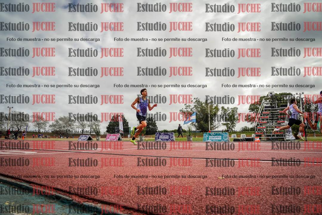 Fotos de los 400 m llanos de varones