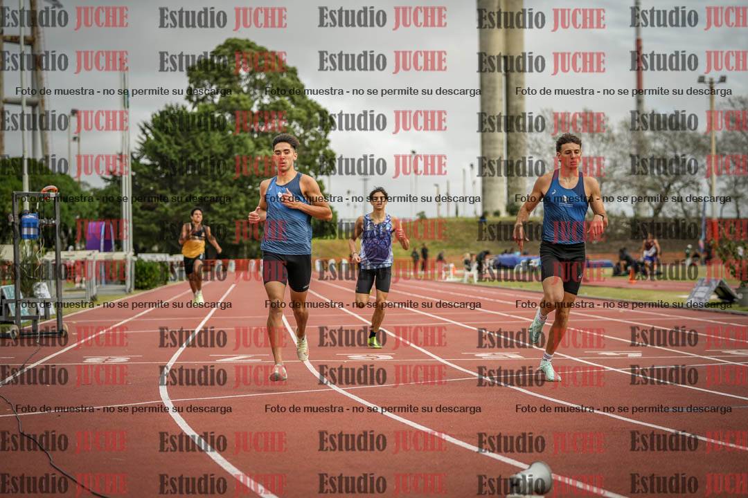 Fotos de los 400 m llanos de varones