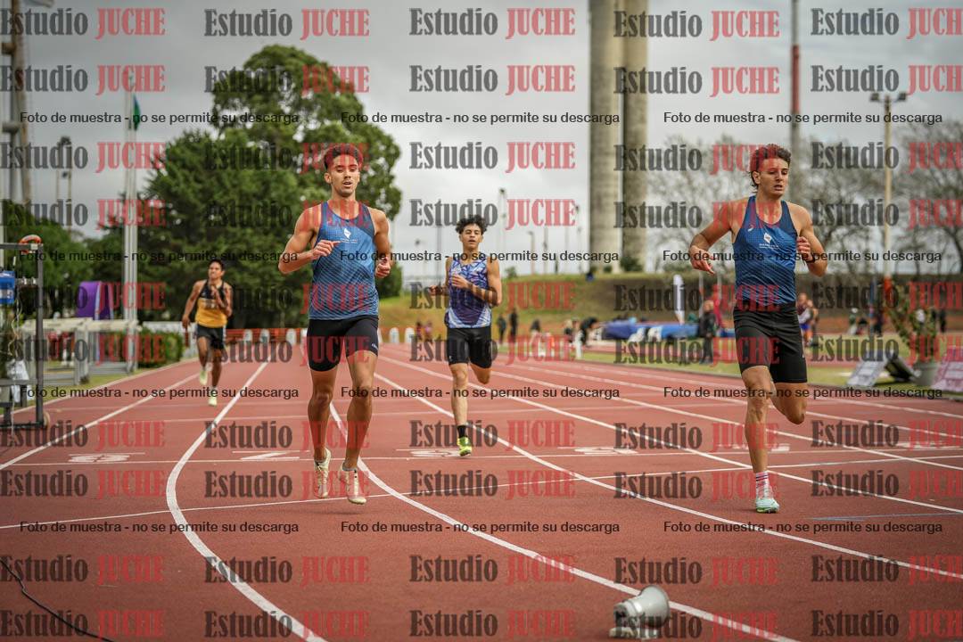 Fotos de los 400 m llanos de varones