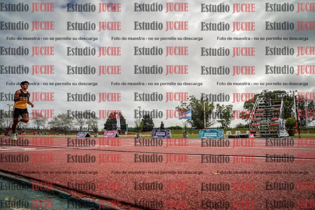 Fotos de los 400 m llanos de varones
