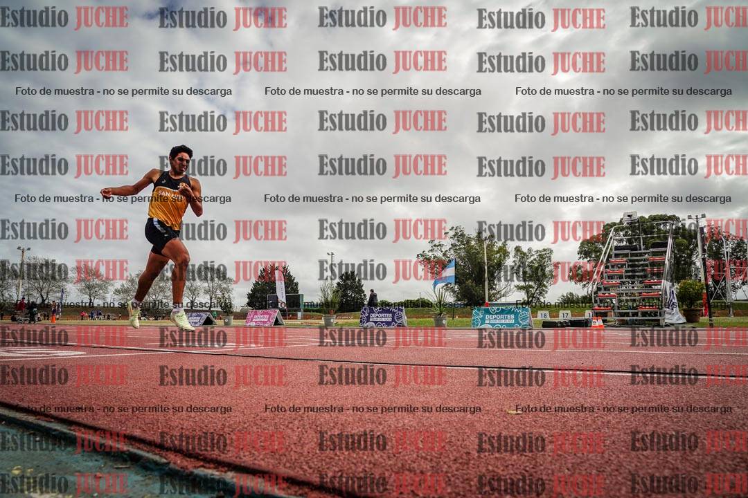 Fotos de los 400 m llanos de varones