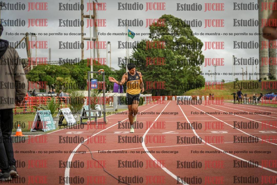 Fotos de los 400 m llanos de varones
