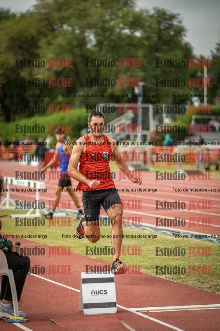 Fotos del salto en largo de varones - decatlón 2