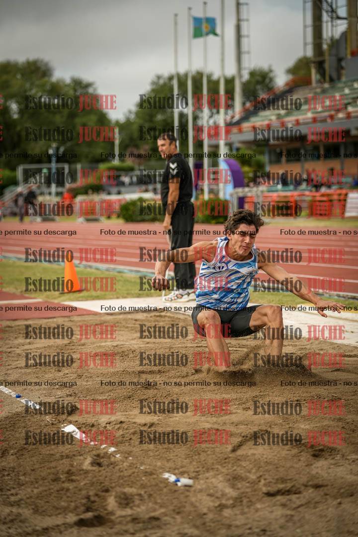 Fotos del salto en largo de varones - decatlón 2