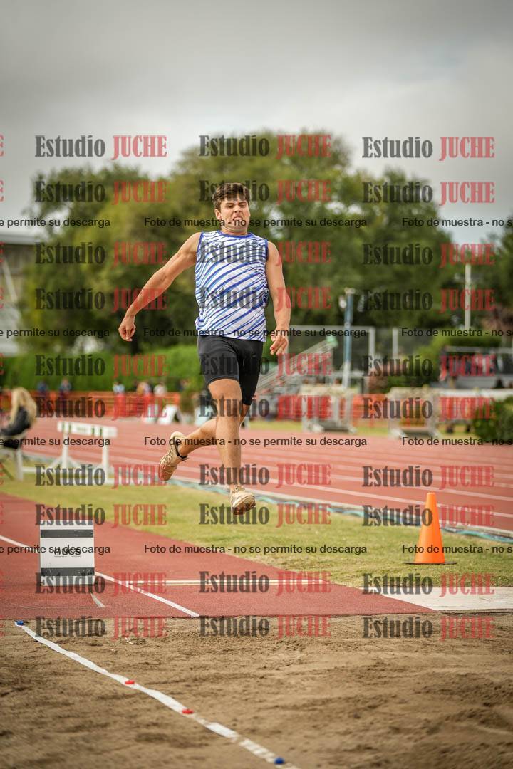Fotos del salto en largo de varones - decatlón 2