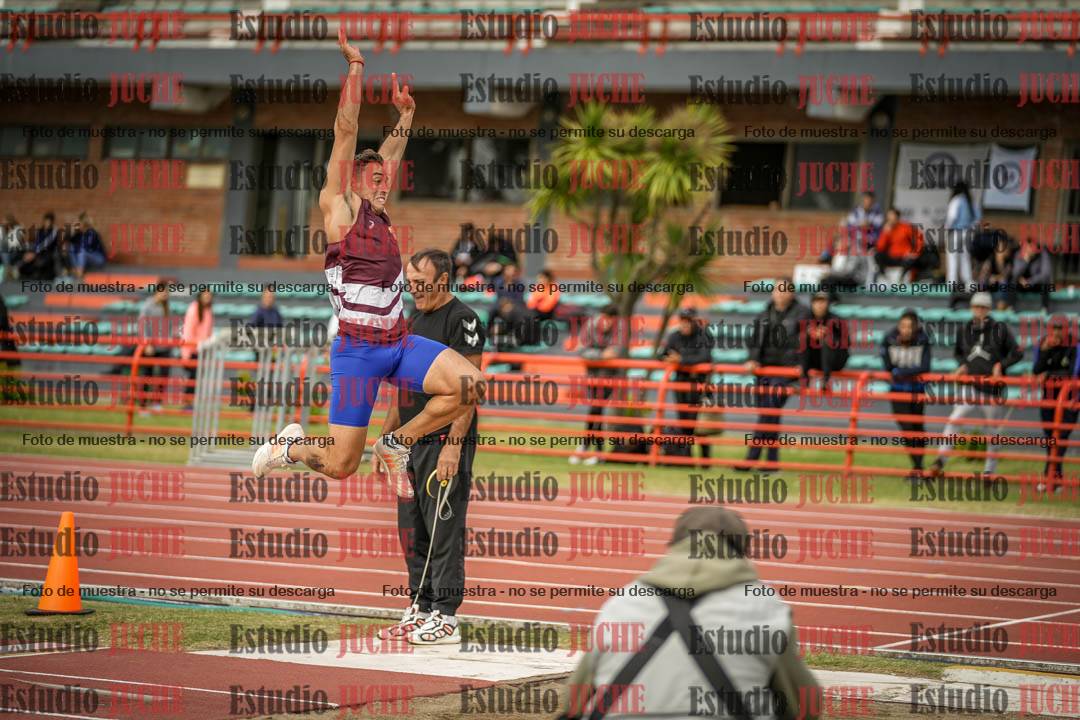 Fotos del salto en largo de varones - decatlón 2