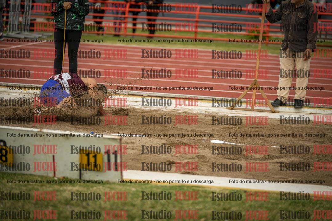 Fotos del salto en largo de varones - decatlón 2