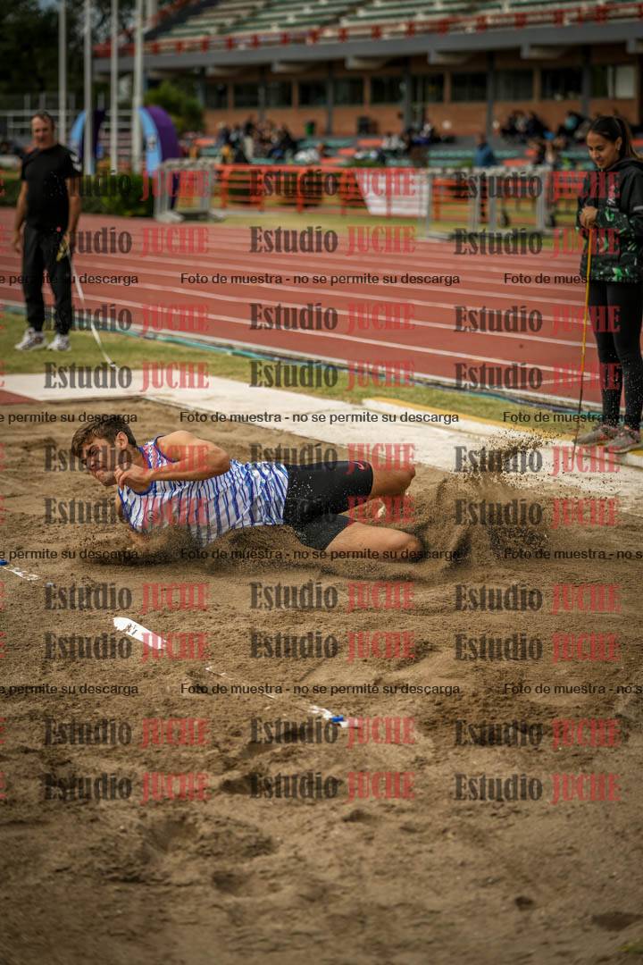 Fotos del salto en largo de varones - decatlón 2