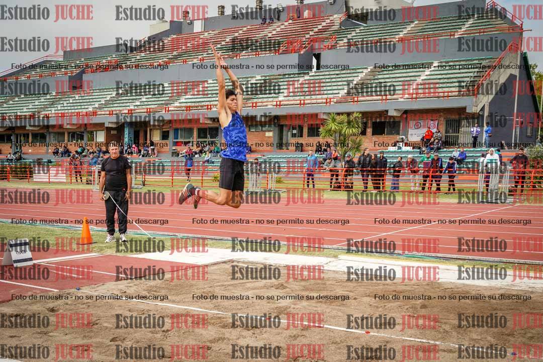 Fotos del salto en largo de varones - decatlón 2