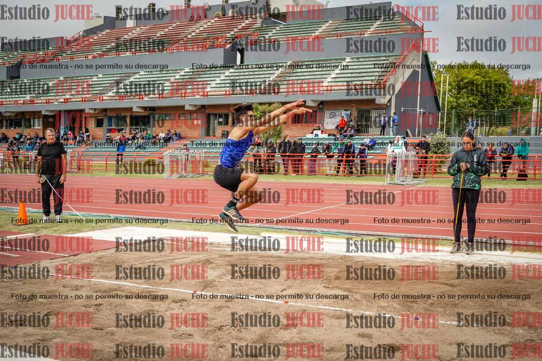 Fotos del salto en largo de varones - decatlón 2