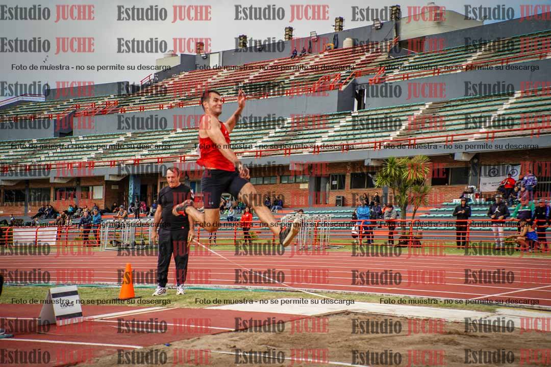 Fotos del salto en largo de varones - decatlón 2