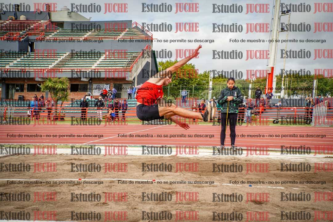 Fotos del salto en largo de varones - decatlón 2