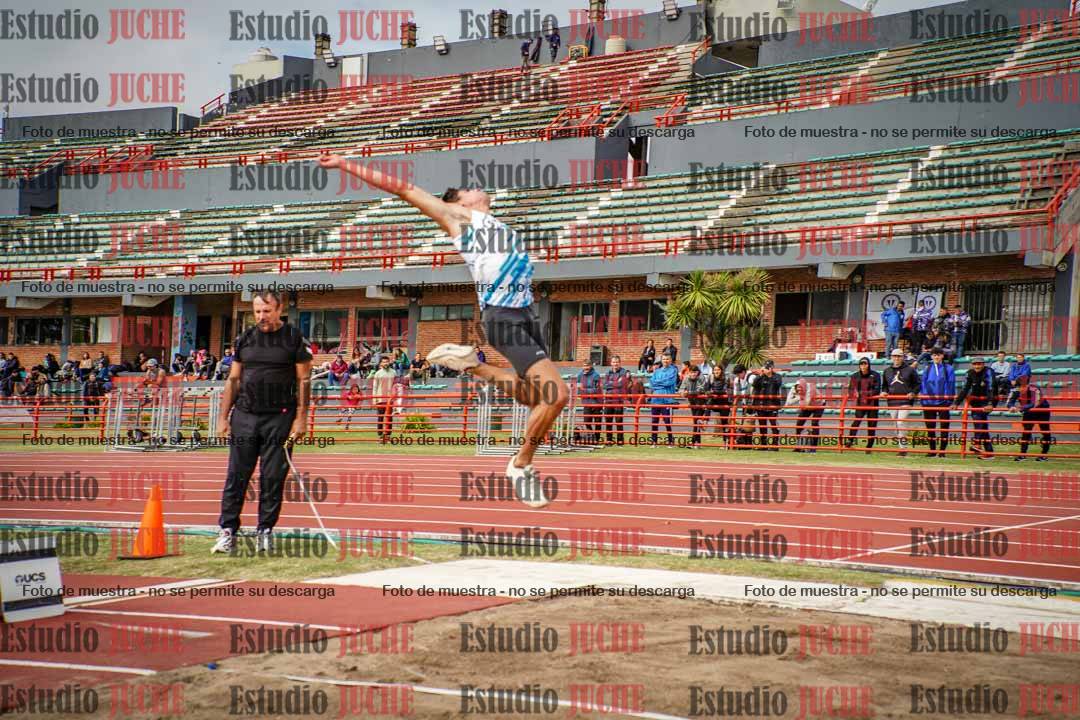 Fotos del salto en largo de varones - decatlón 2