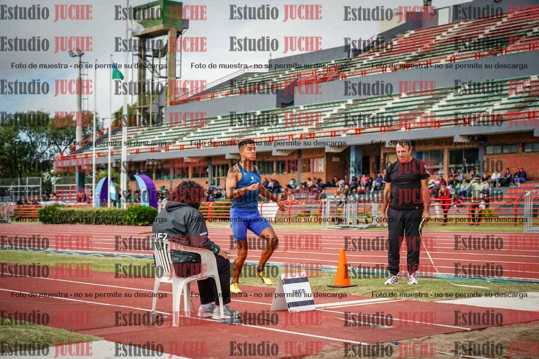 Fotos del salto en largo de varones - decatlón 2