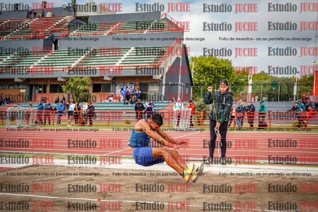 Fotos del salto en largo de varones - decatlón 2