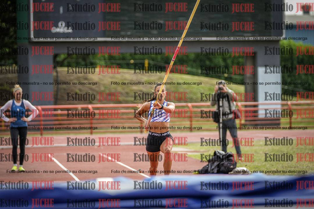 Fotos del salto con garrocha de mujeres