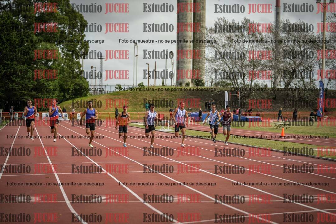 Fotos de los 100 m llanos de varones - FINAL
