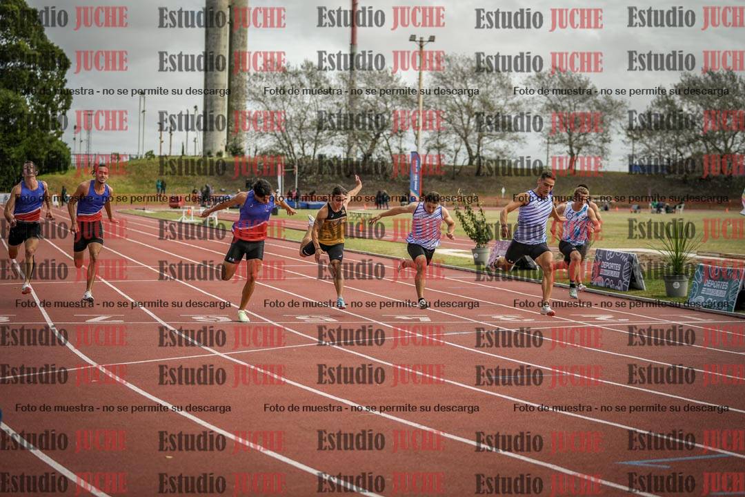 Fotos de los 100 m llanos de varones - FINAL
