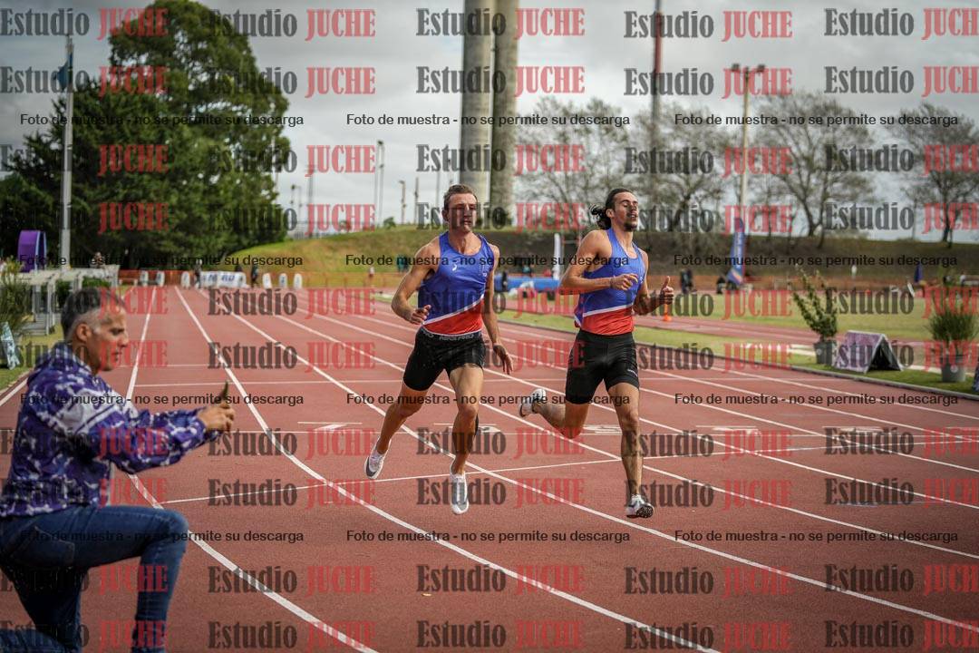 Fotos de los 100 m llanos de varones - FINAL