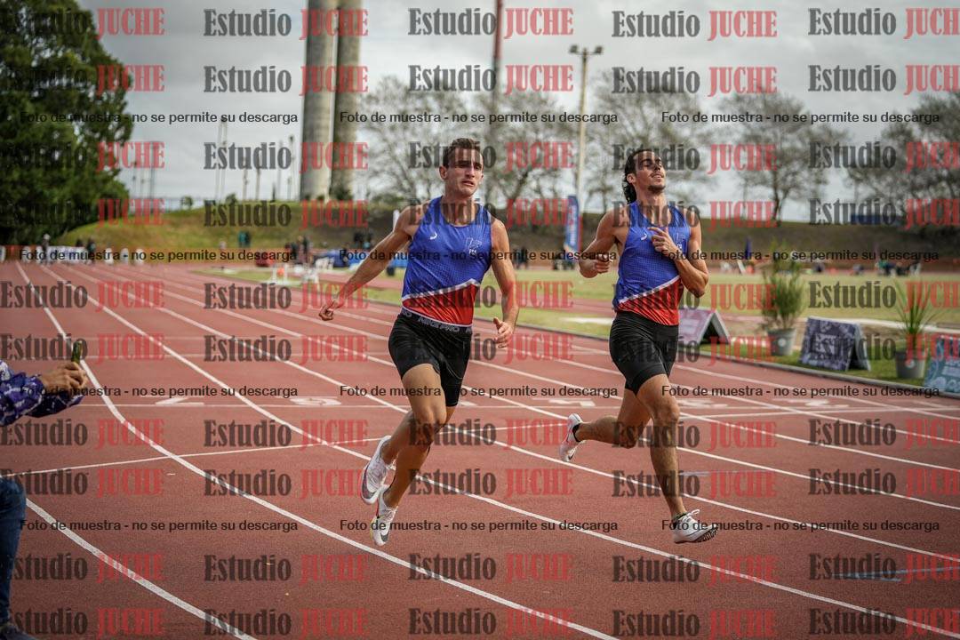 Fotos de los 100 m llanos de varones - FINAL