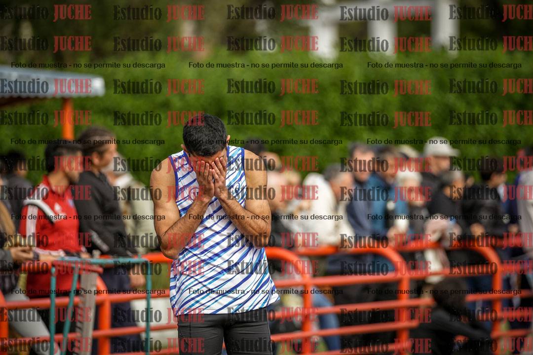 Fotos de los 400 m llanos de varones - FINAL